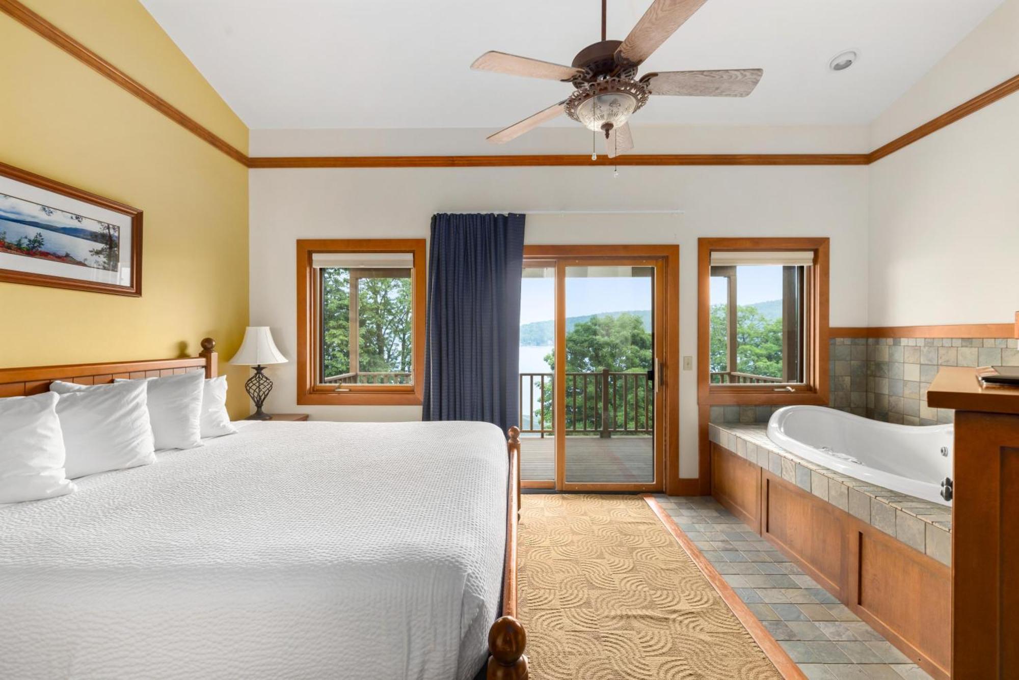 Sun Castle Resort Lake George Exteriér fotografie