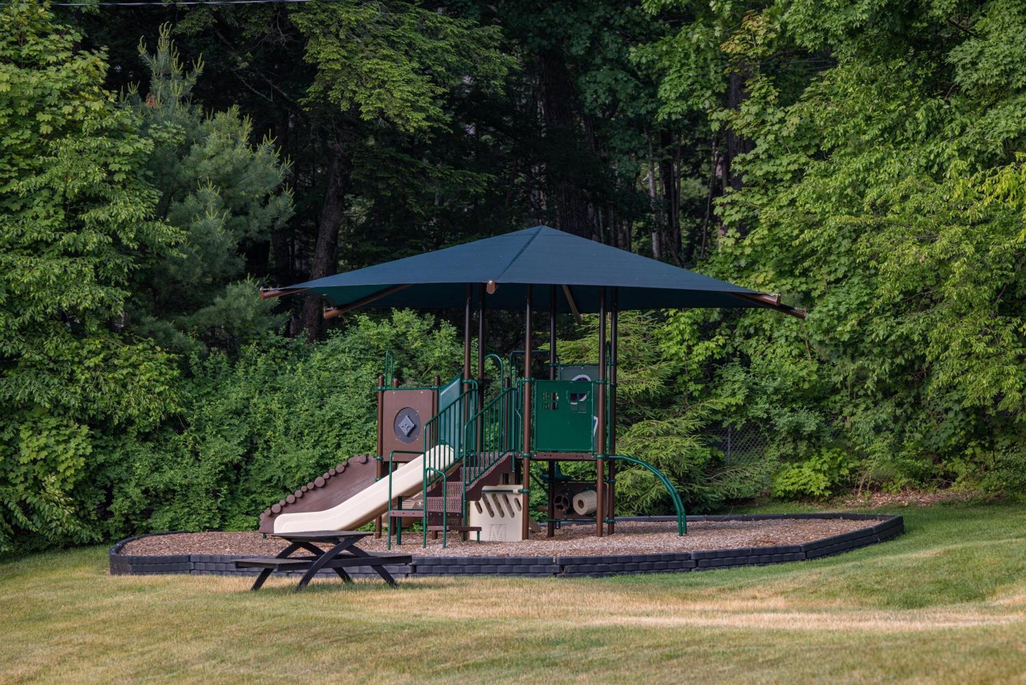 Sun Castle Resort Lake George Exteriér fotografie